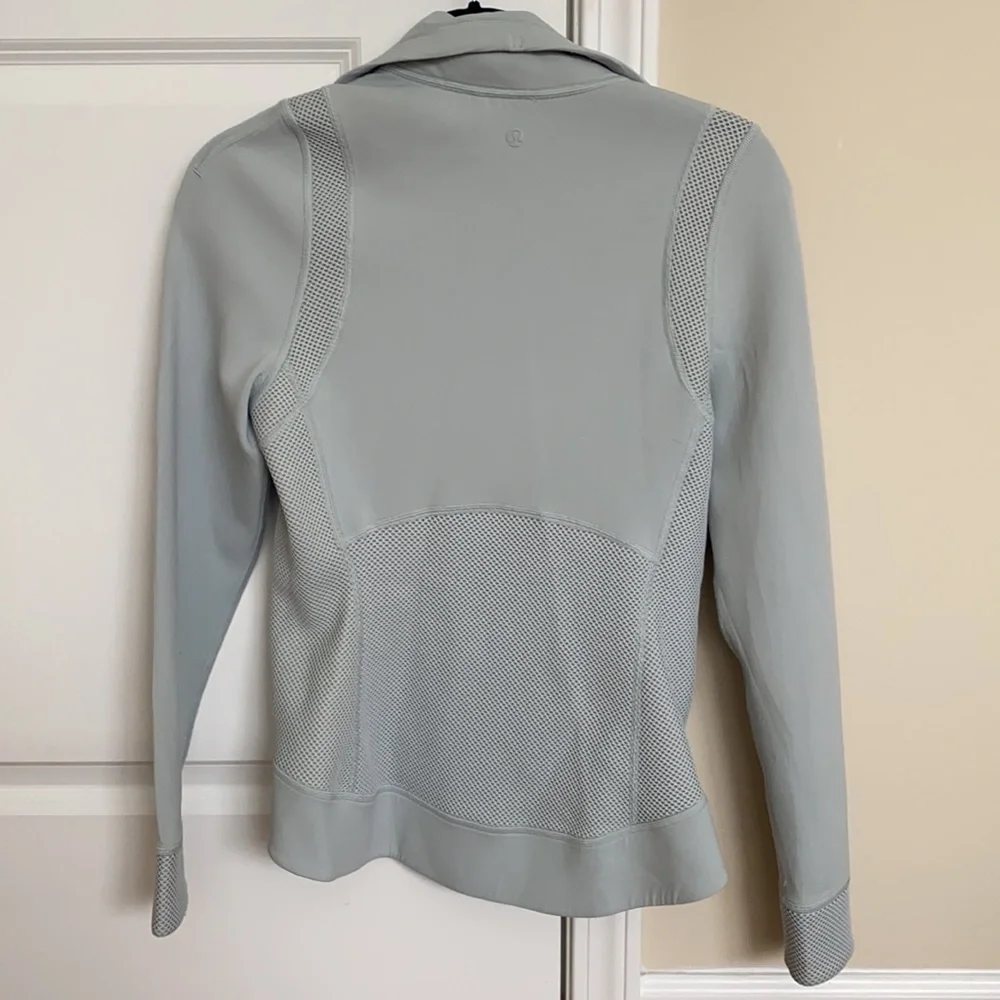 Lululemon light blue jacket size 6